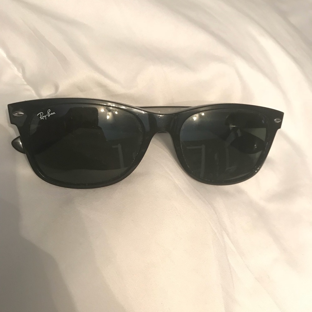 Real ray ban wayfarer sunglasses